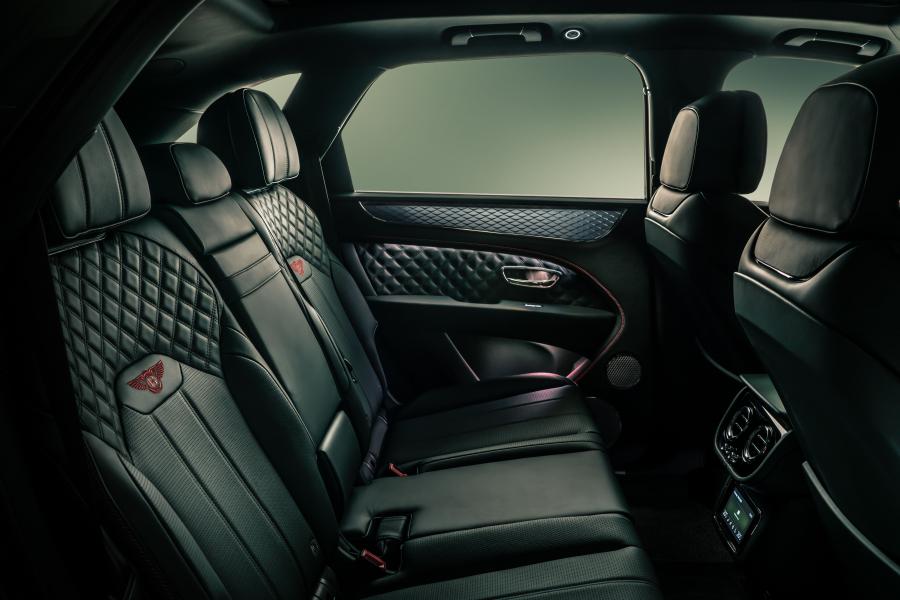 Интерьер Bentley Bentayga V8 2020 года  (WW) (фото 18 из 37)